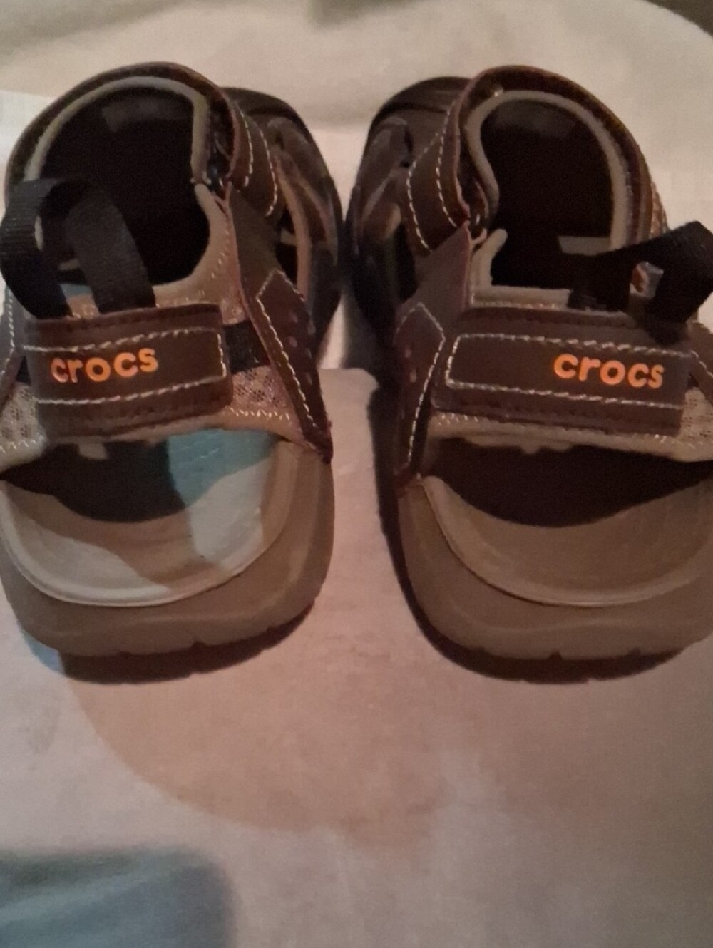 CROCS Brown Closed-Toe Strapped Sandals - Picture 4 of 8